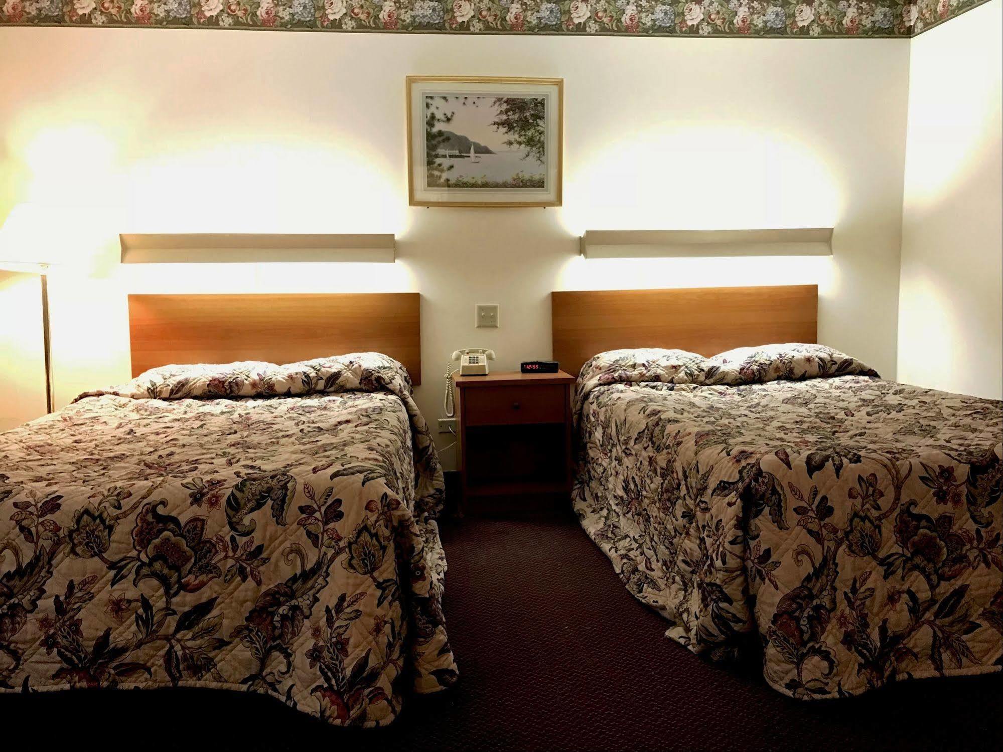 Hotel Adirondack Efficiencies Watertown Esterno foto