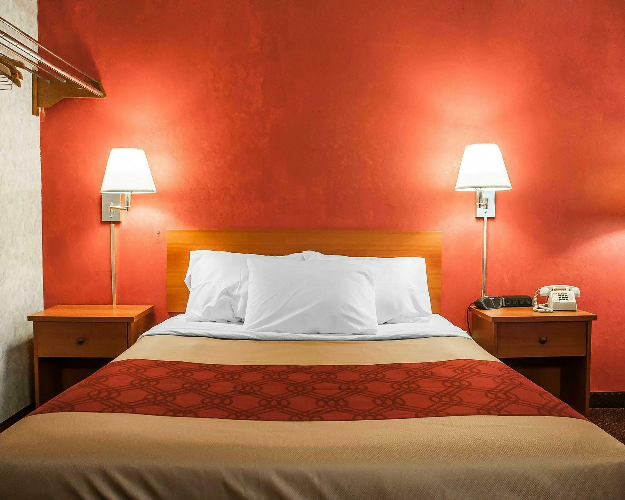 Hotel Adirondack Efficiencies Watertown Esterno foto