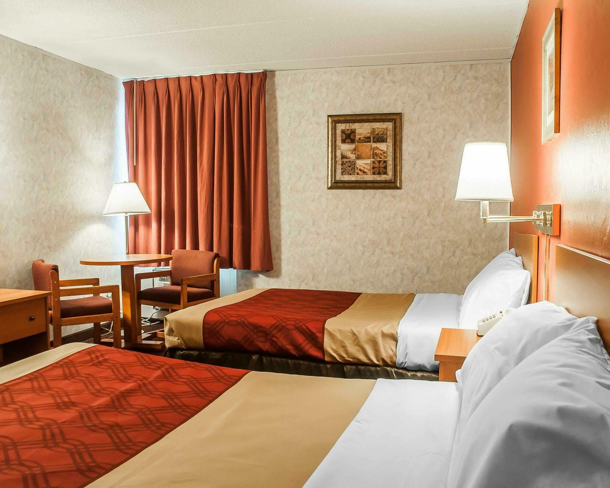 Hotel Adirondack Efficiencies Watertown Esterno foto